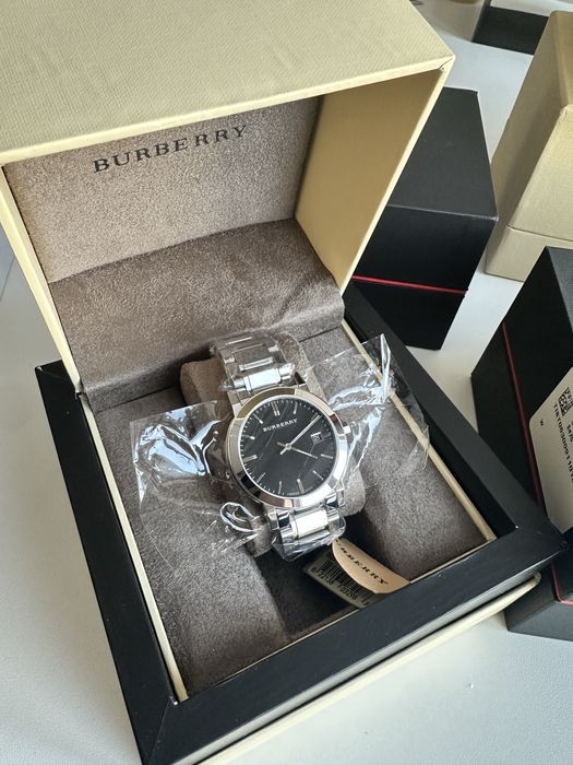 Burberry часы unisex