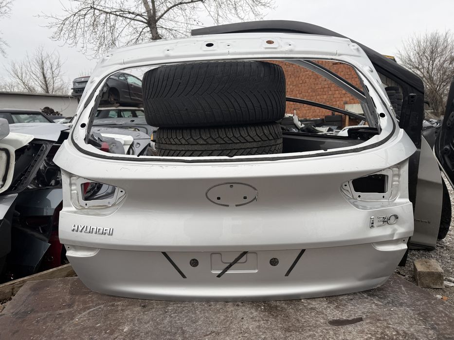 Капак Багажник Hyundai I30