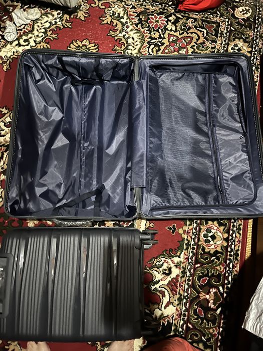 Чемодан, бьюти кейс