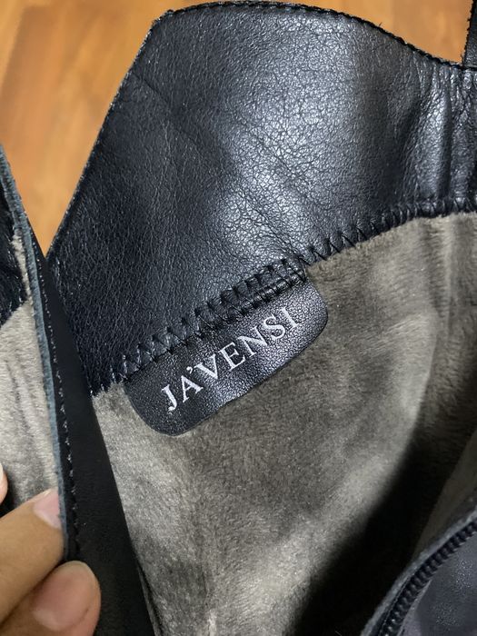 Продаю строчно кожаные сапошки