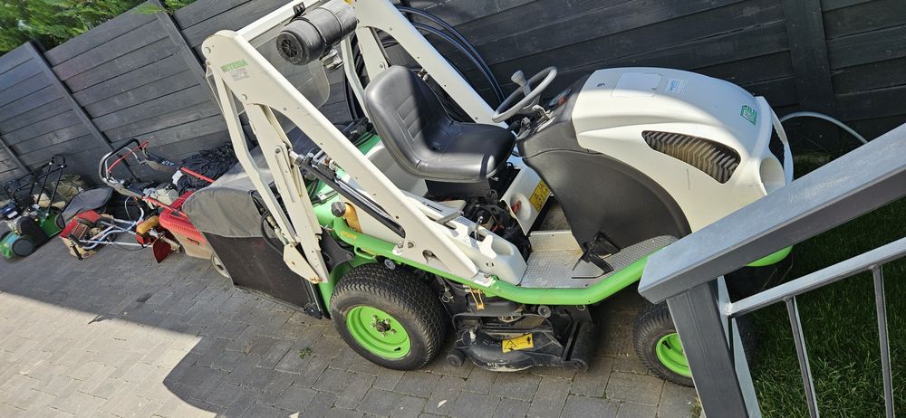 Tractoras tuns iarba Etesia 18 Cai diesel