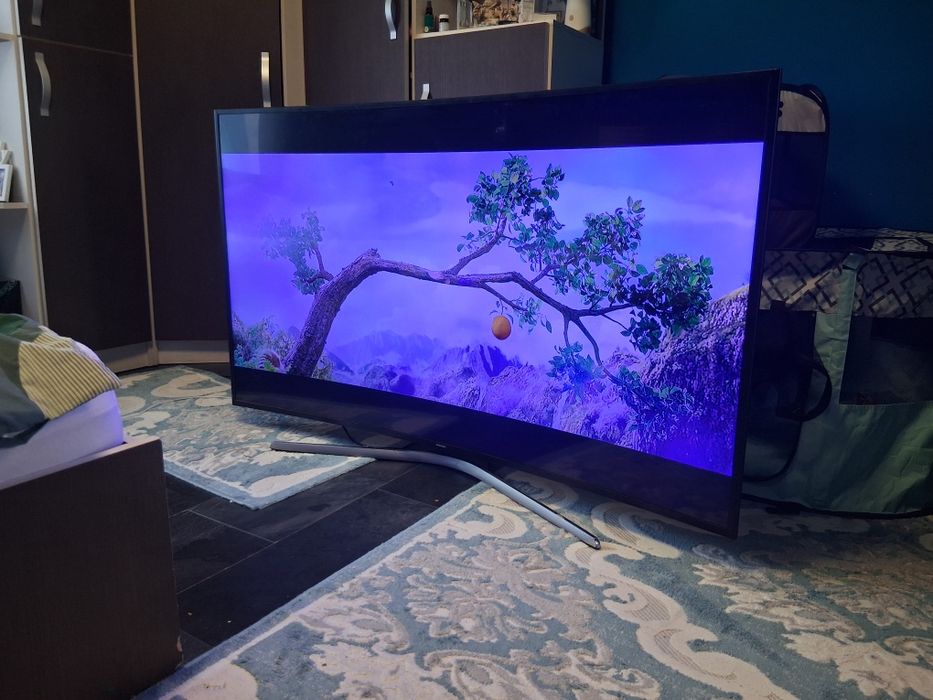 Vand televizor samsung model ue65ku6179u diagonala de 165