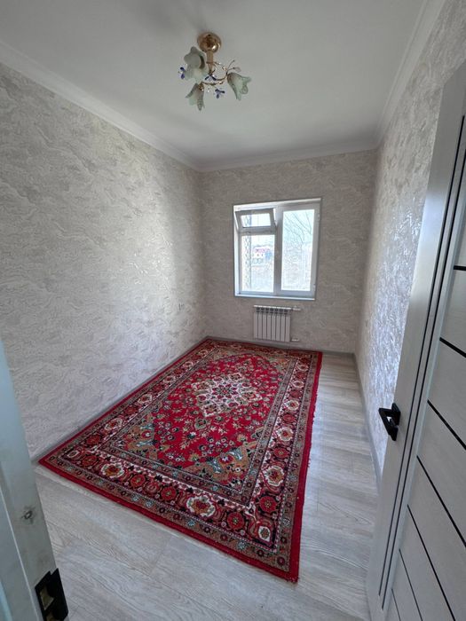 Ижарага уй берилади алгаритим 30кв  2 хона  400& лубойга