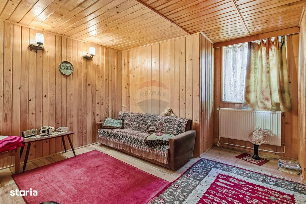 Casă / Vilă cu 4 camere de vânzare
