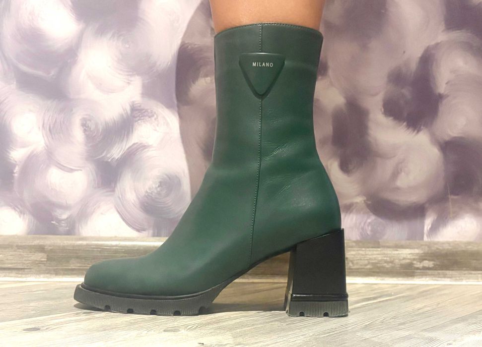 Зелени боти от естествена кожа