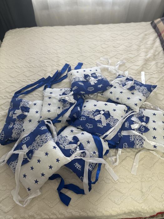 Продам бортики на кроватку