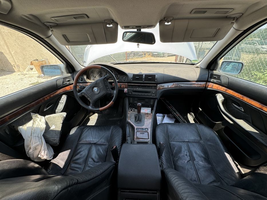 Бмв е39 323 (2.5) на части