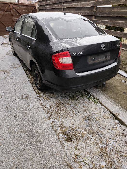 Bara spate Skoda Rapid