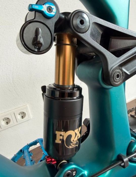Vând Santa Cruz Bullitt 4 CC X0 AXS RSV