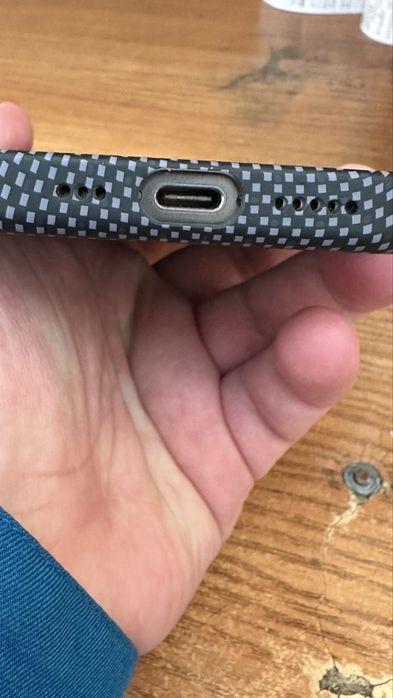 Продам айфон 16 про