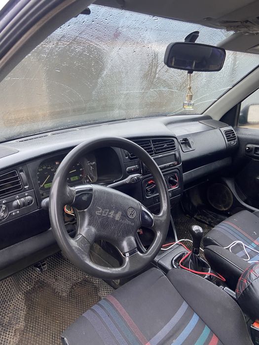 Golf 3 КУПЕ 1.8 моно