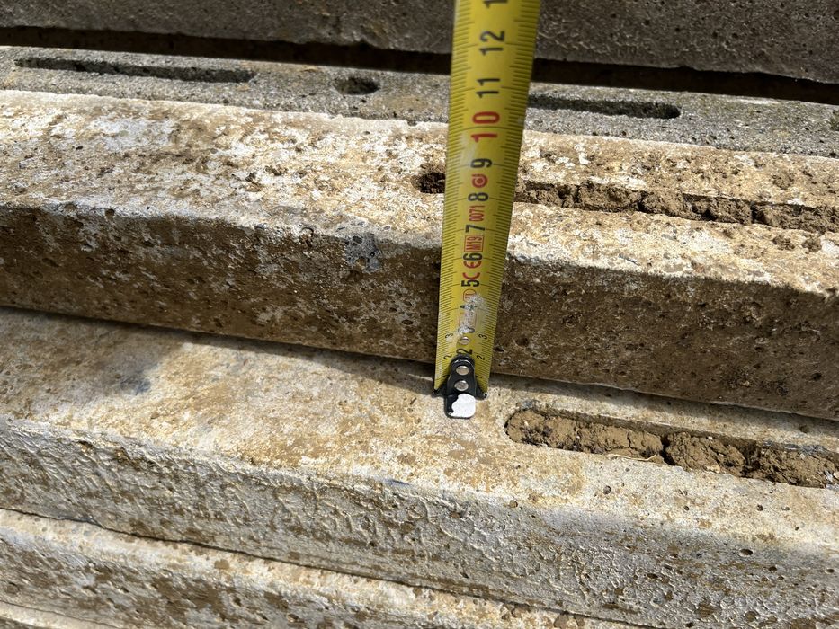 Vand stalpi beton gard , vita de vie etc