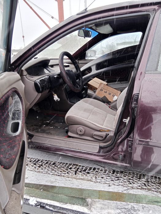 Мазда Кронос по запчастям