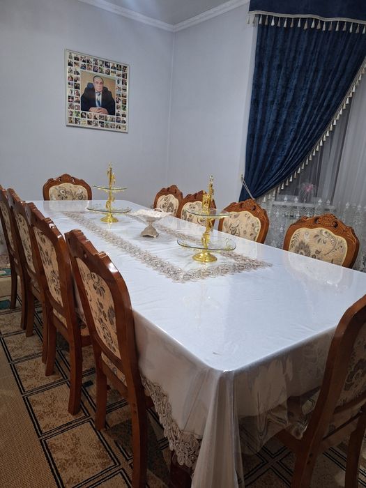 Стол и стулья ,сделано в Казахстане