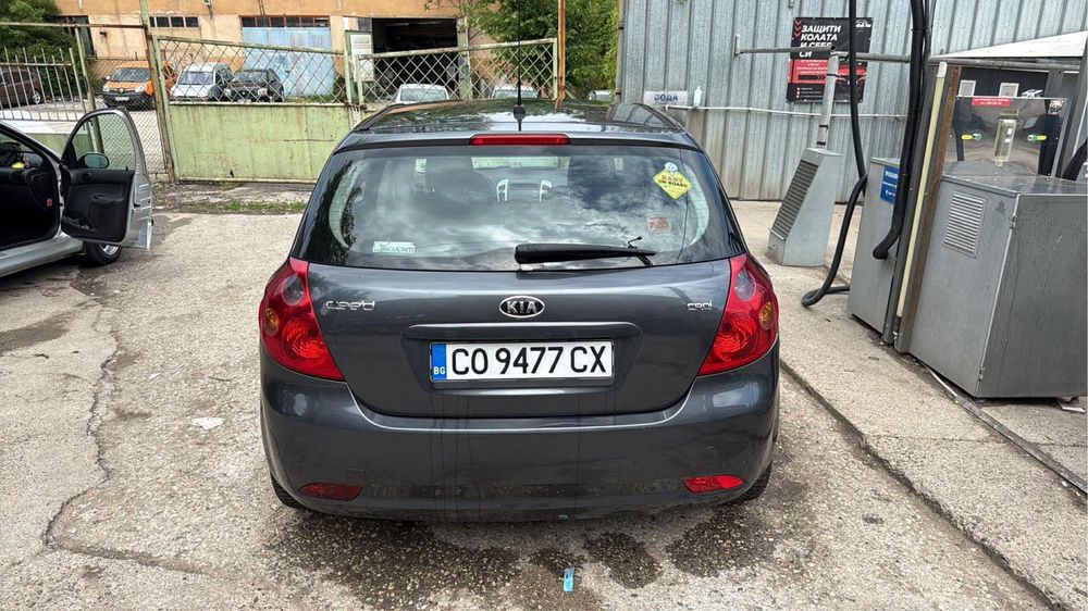 Лек автомобил KIA CEED CRDI 1.6