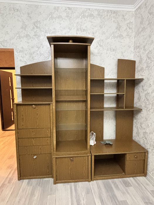 стенка в зал срочно