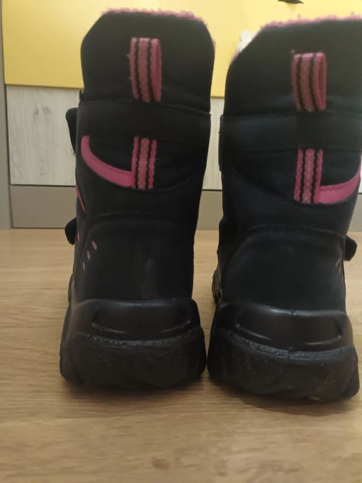 Два чифта зимни детски обувки 34 номер