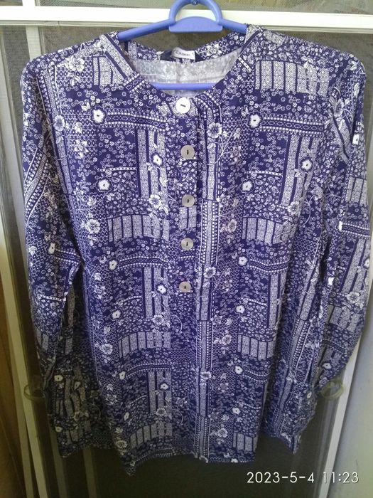 Продам новые блузки 50 размера