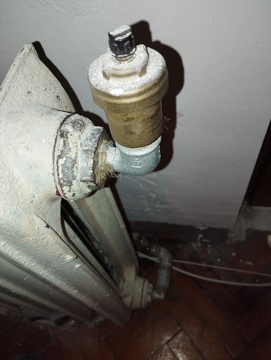 Чугунен радиатор 15 ребра