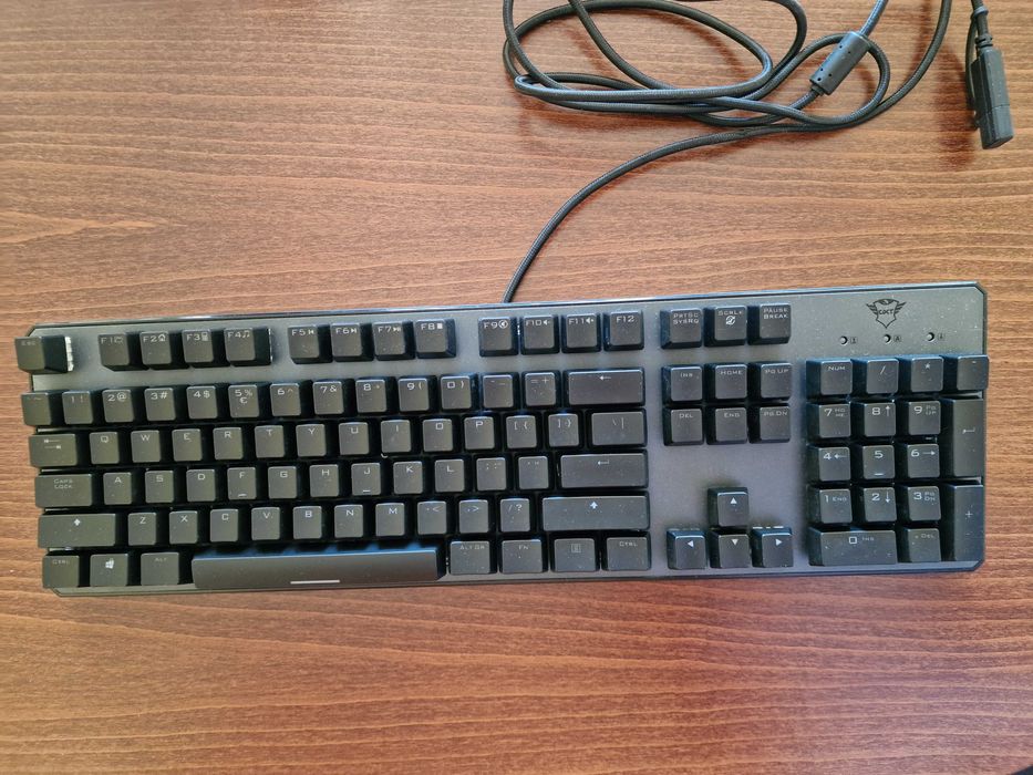 Клавиатура Trust GXT Asta,