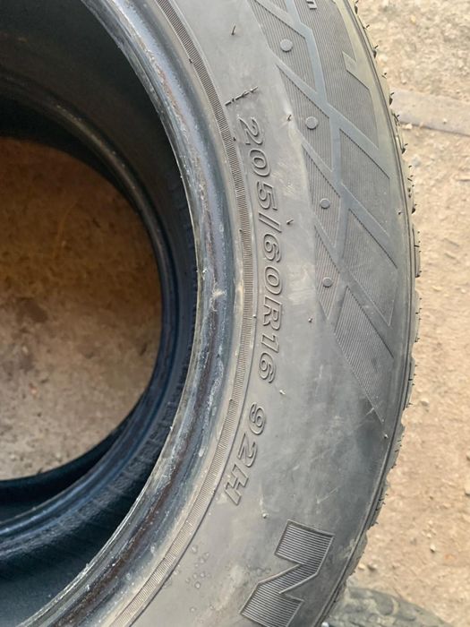Шины зимний Nexen 205/60 R16.