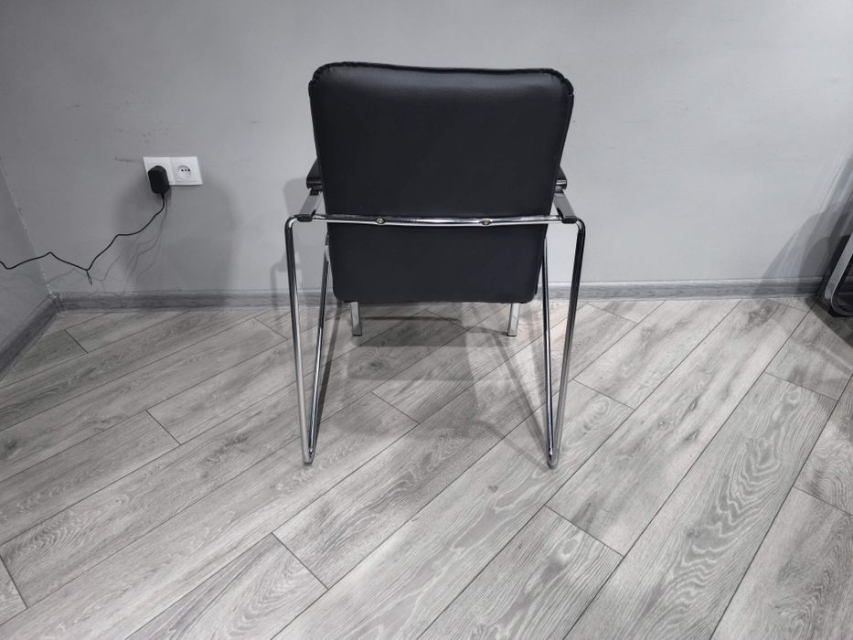 Кресло офисное визитом Samba. Kreslo vizitor Samba