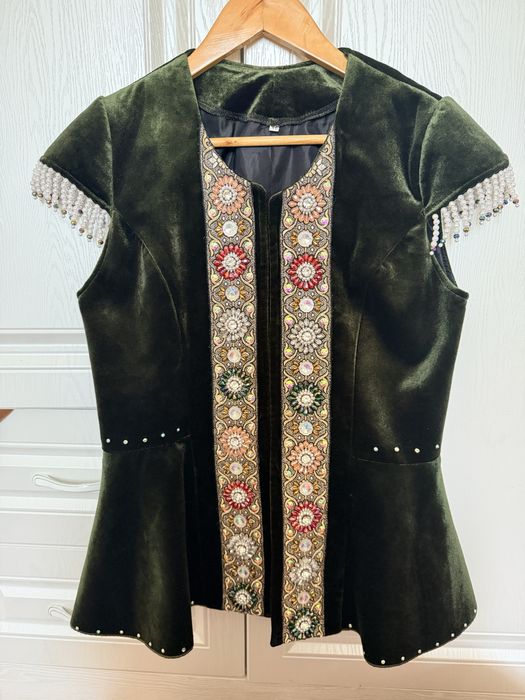 Кажекей сатылады новый почти