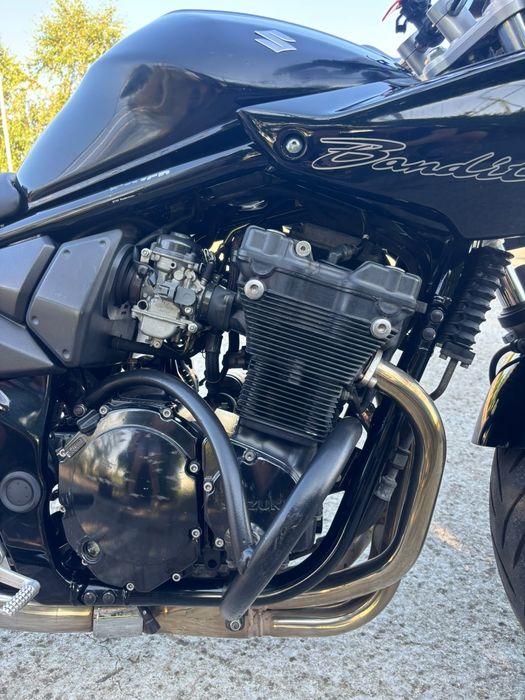 Motocicleta suzuki gsf 650 s bandit