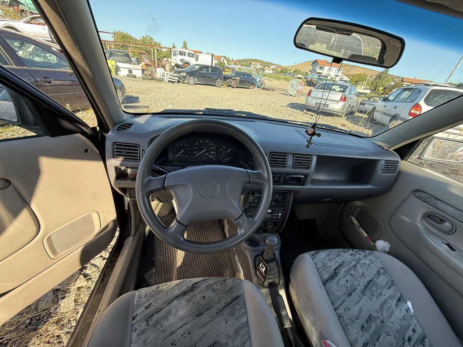 Мазда Демио 1.3 75к.с. на части