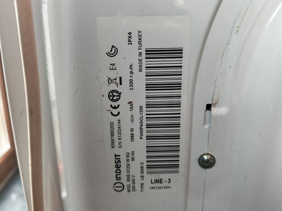 Mașină de spălat Defectă