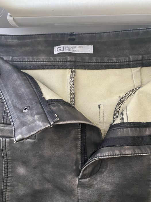 Кожанные шорты без примерки