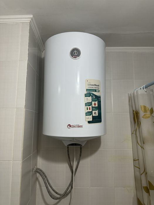 Водонагреватель ariston