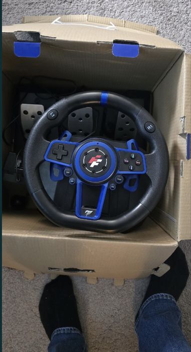 Volan gaming FlashFire F111. Se invarte 900grade. !!URGENT!!