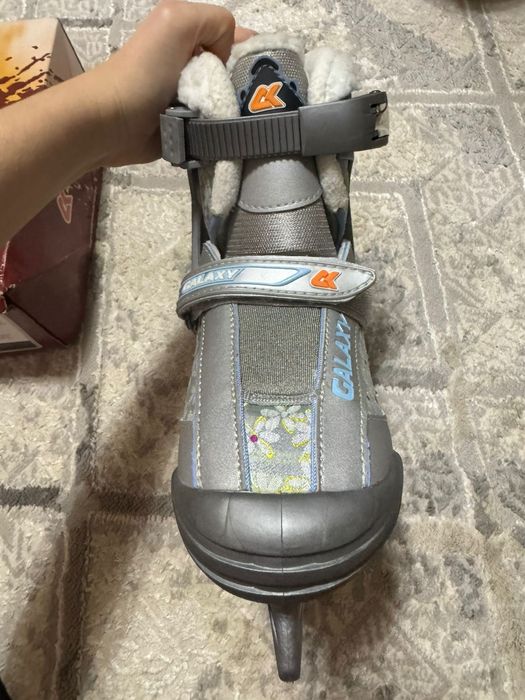 продам новые коньки