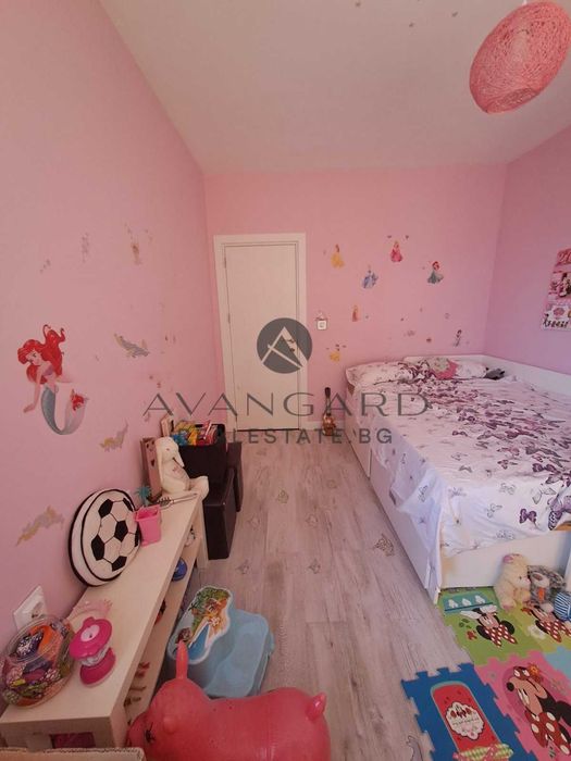 Продава се Тристаен апартамент в Пловдив, Кючук Париж - 104 кв.м за 1962 €/кв.м - Снимка #8