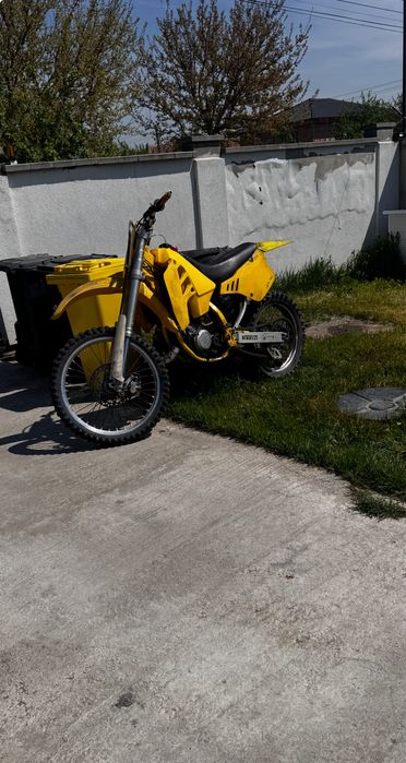 Suzuki rm 125 2t