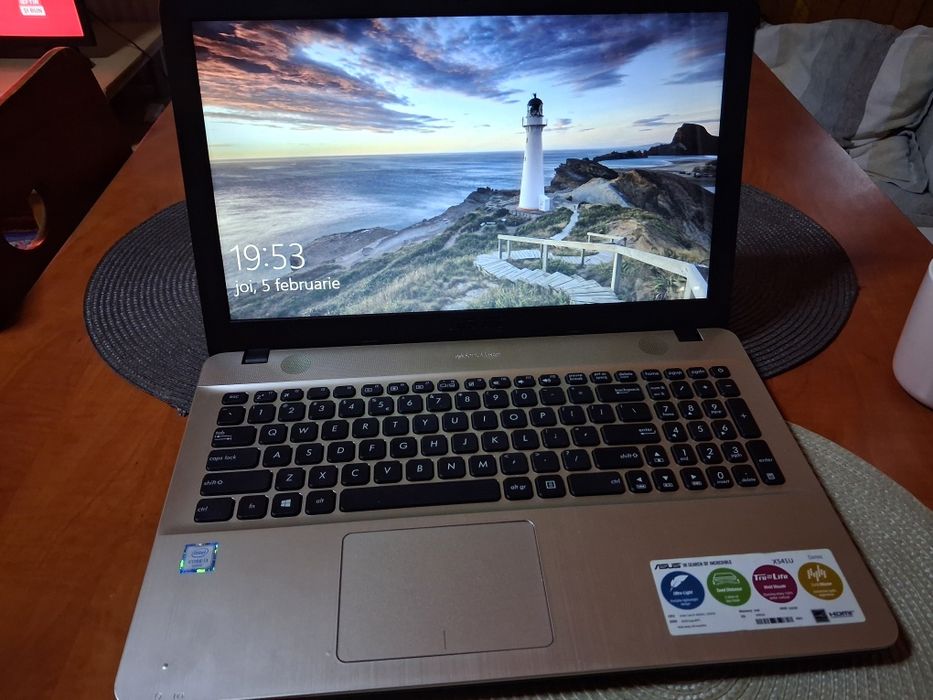 Asus I3 X541U Impecabil
