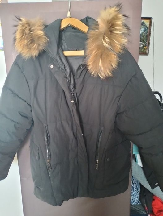 Продам пуховик женский