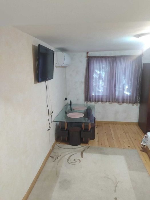 Отдава се квартира под наем