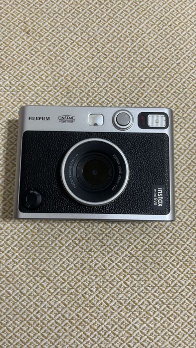 instax mini evo