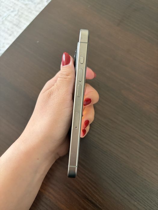 Iphone 15Pro, 256 gray батарея 88%