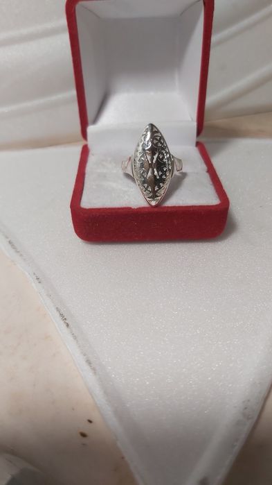 Сребьрен прьстен Бадем