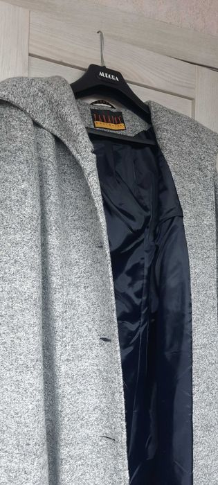 Продам пальто теплое