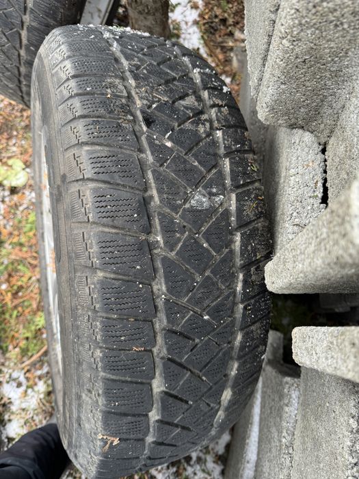 Jante cu cauciucuri iarna