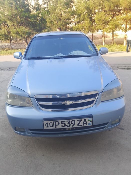 Zudlik bilan Laseti 1.8 sotiladi 2013 yil