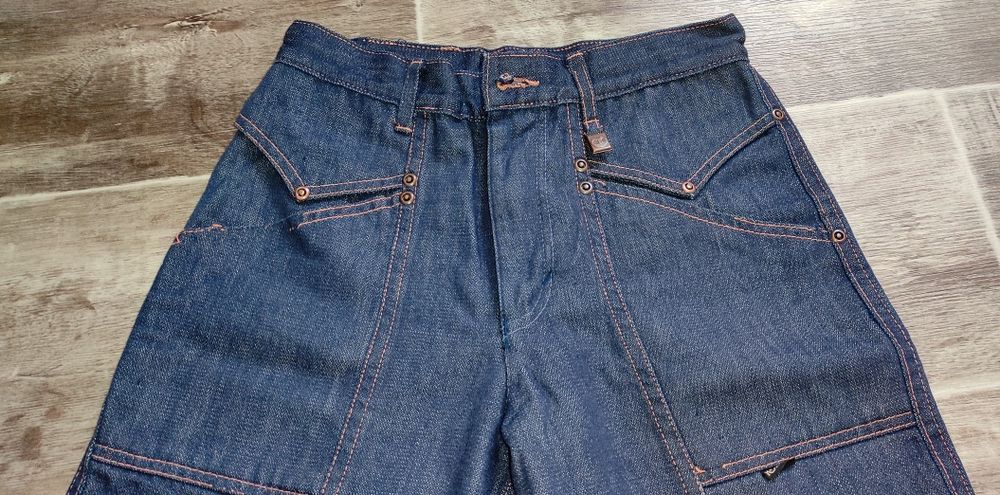 Джинсы новые на худую девушку