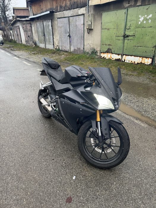 Yamaha YZF R-125 2016