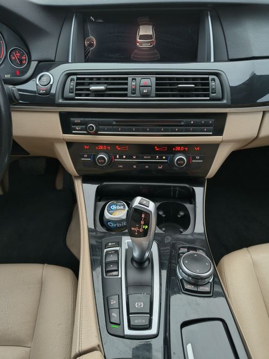 Vând BMW F10 - 2015/ 2.0 Diesel Xdrive 

P