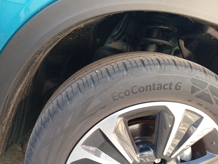 OCAZIE,Cauciucuri  215/55/17 vară Continental