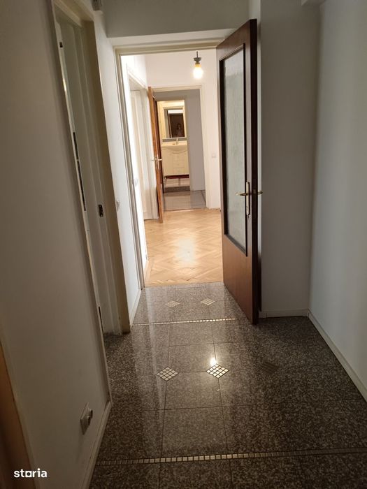 La UNIVERSITATE, apartament elegant, somptuos salon de 45mp.